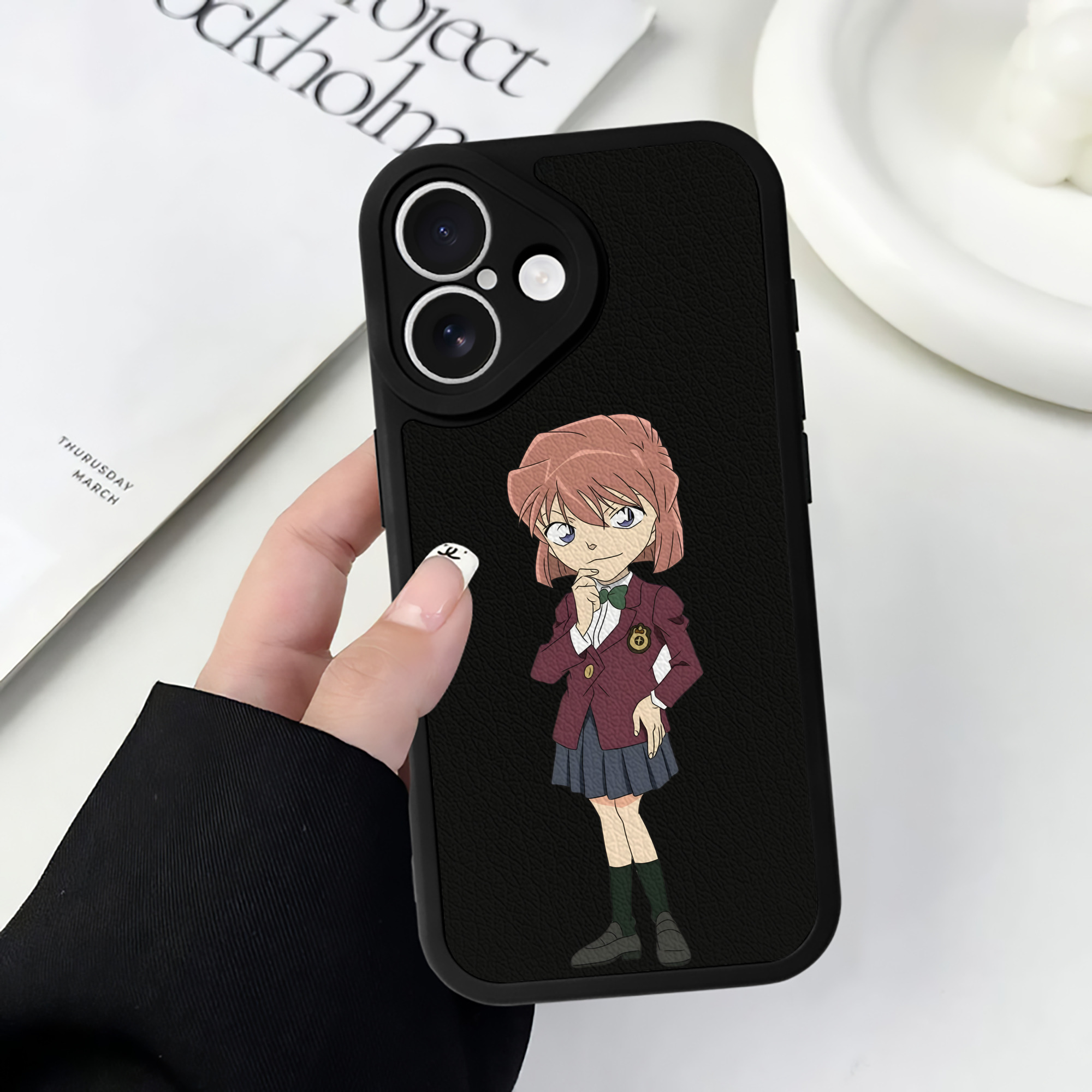 （画像用） 名探偵コナン 灰原 哀 はいばら あい Detective Conan Anita Hailey、Vi Graythorn Haibara Ai 【iPhone 16シリーズ対応】シリコンスマホケース（レザー調） 材質：シリコン